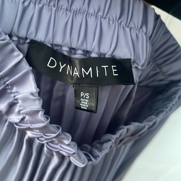 DYNAMITE Purple Pleated Long Skirt - Picture 2 of 3